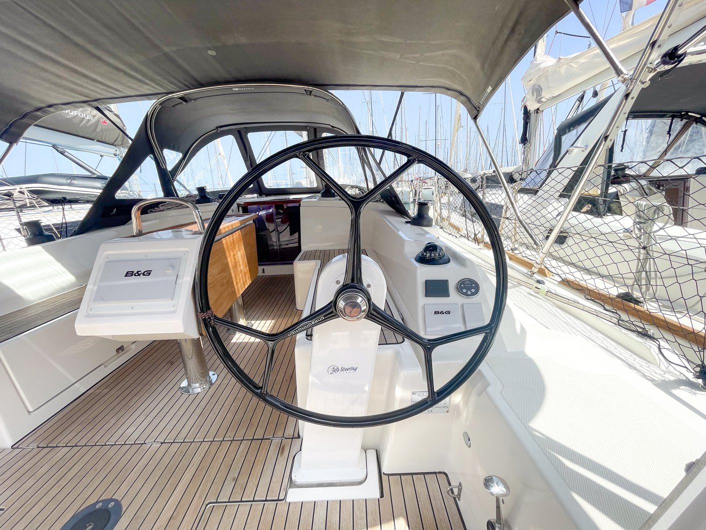Bavaria C38 — photo 7