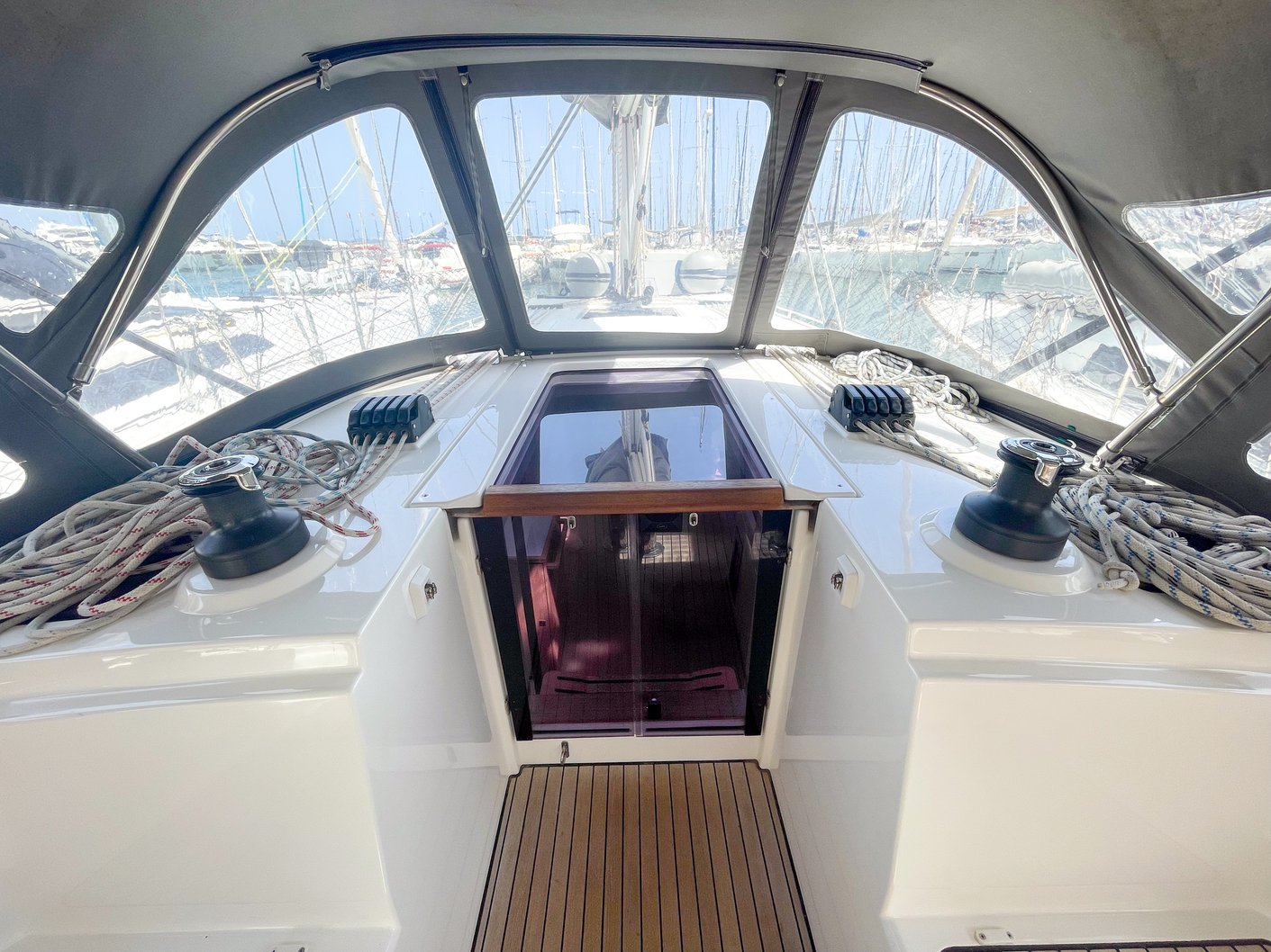 Bavaria C38 — photo 8
