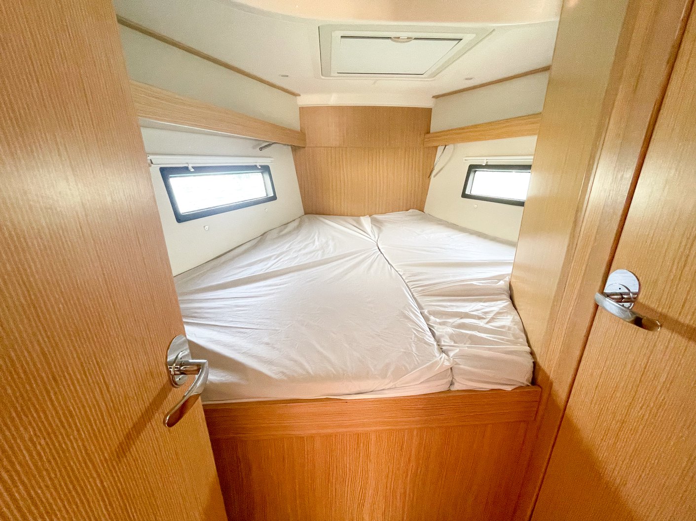 Bavaria C38 — photo 16