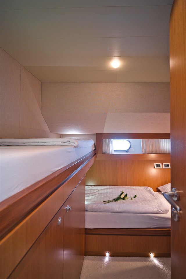 Ferretti Yachts 681 — photo 34