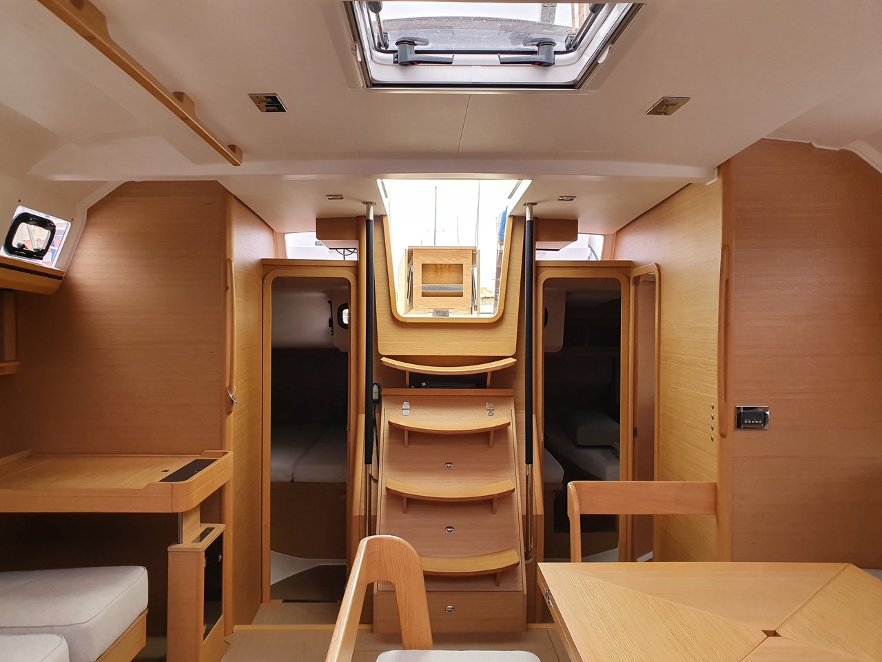 Dufour 520 GL - 4. cab — photo 8