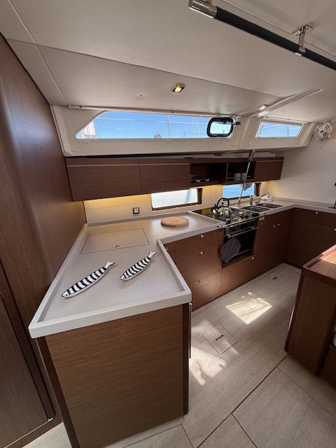 Oceanis 46.1 — photo 19
