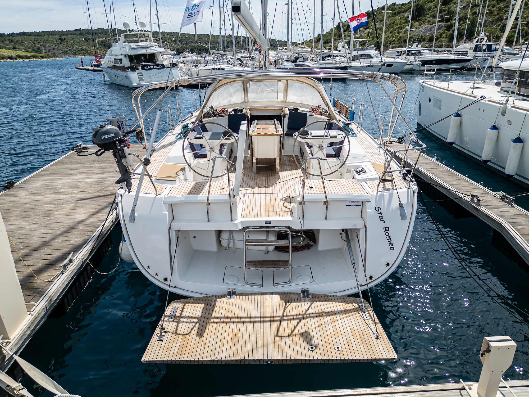 Bavaria Cruiser 56 - 5 + 1 cab. — photo 4