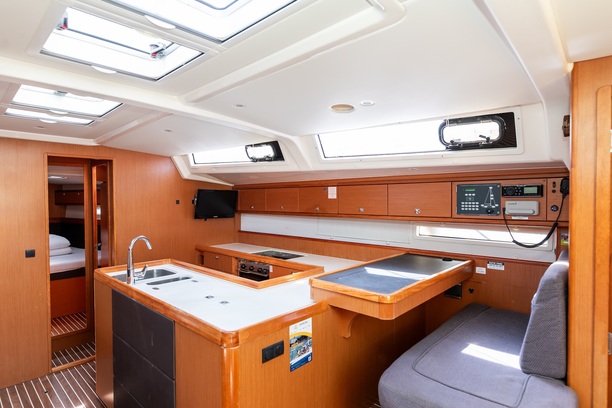 Bavaria Cruiser 56 - 5 + 1 cab. — photo 10