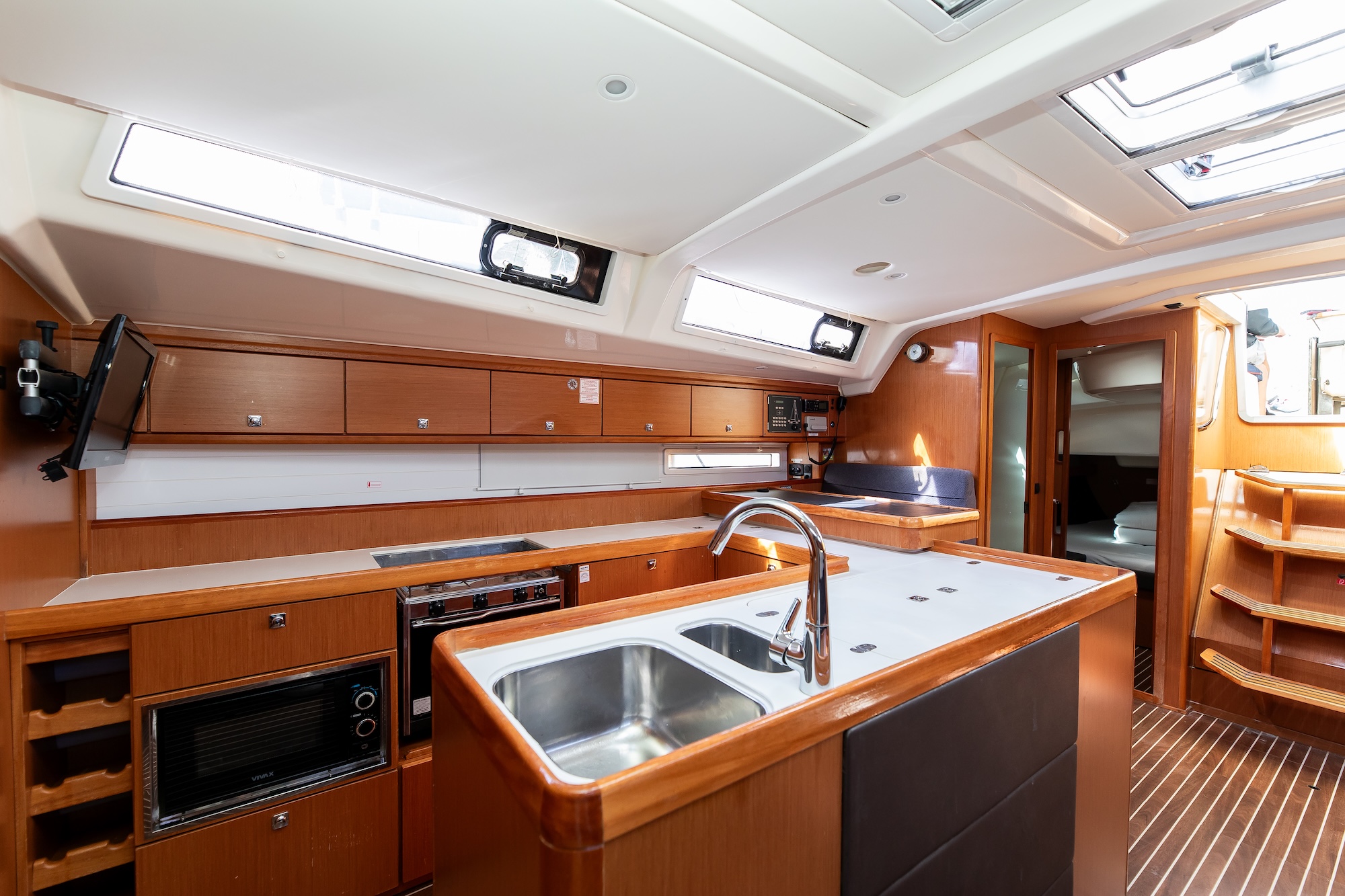 Bavaria Cruiser 56 - 5 + 1 cab. — photo 11