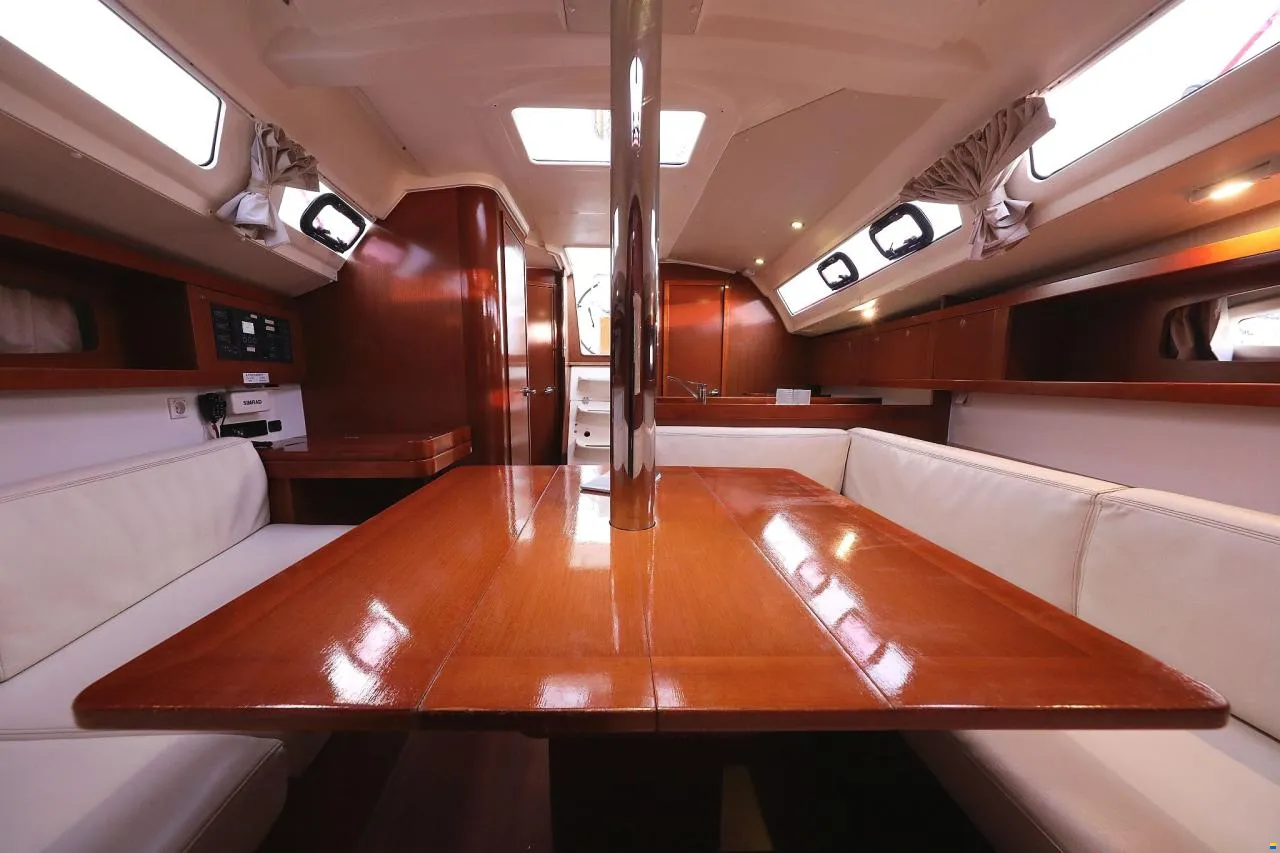 Oceanis 34 — photo 12