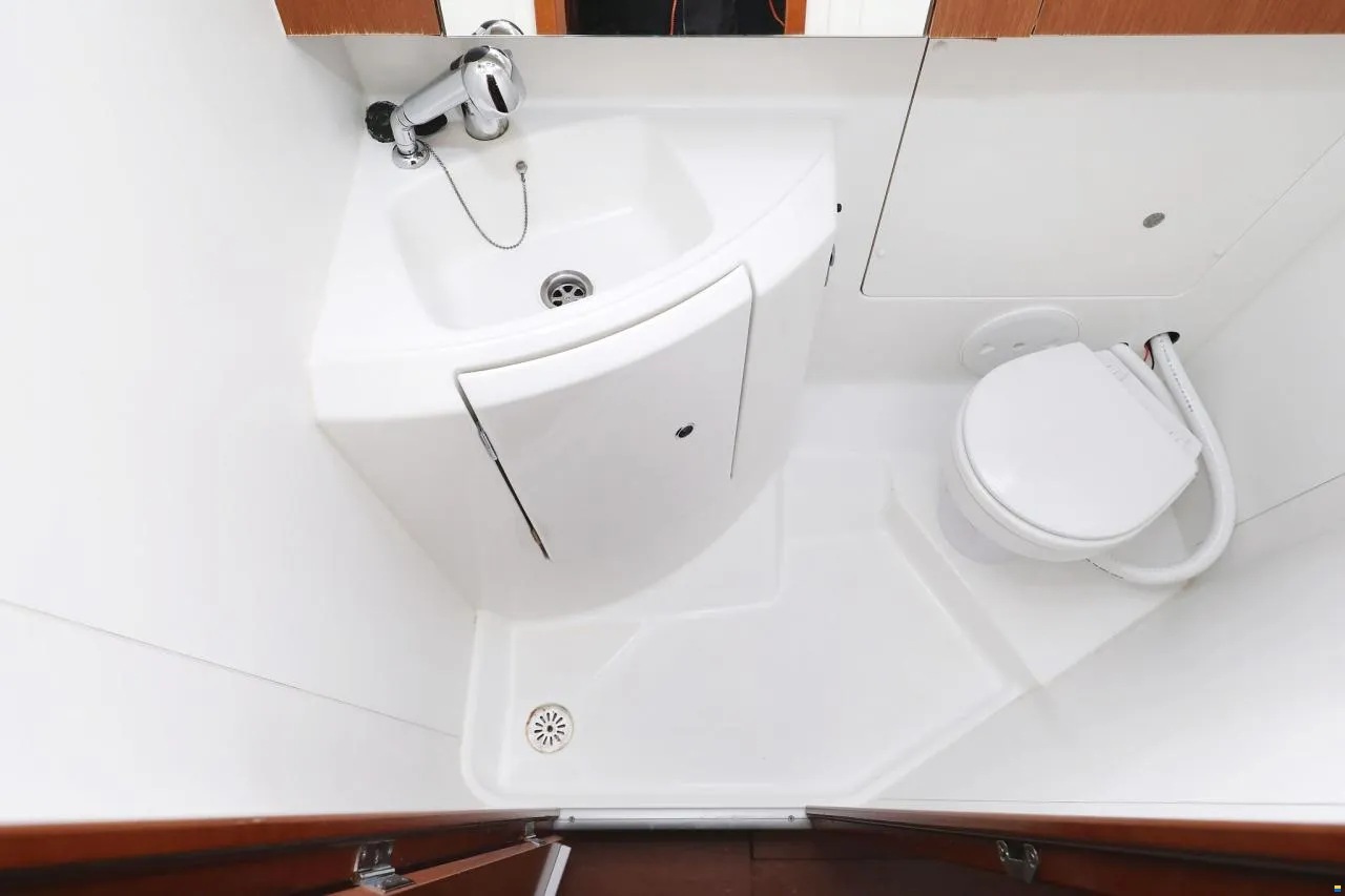 Oceanis 34 — photo 25