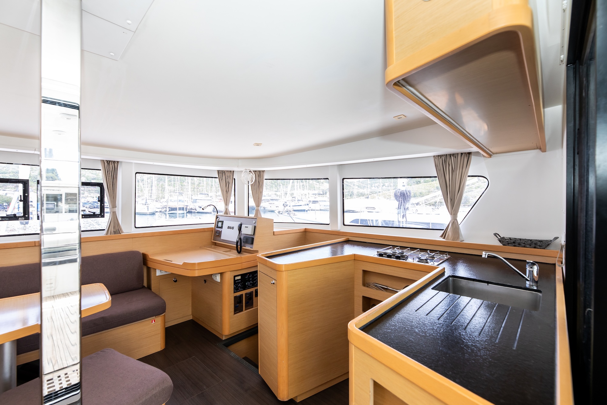 Lagoon 42 - 4 + 2 cab. — photo 14