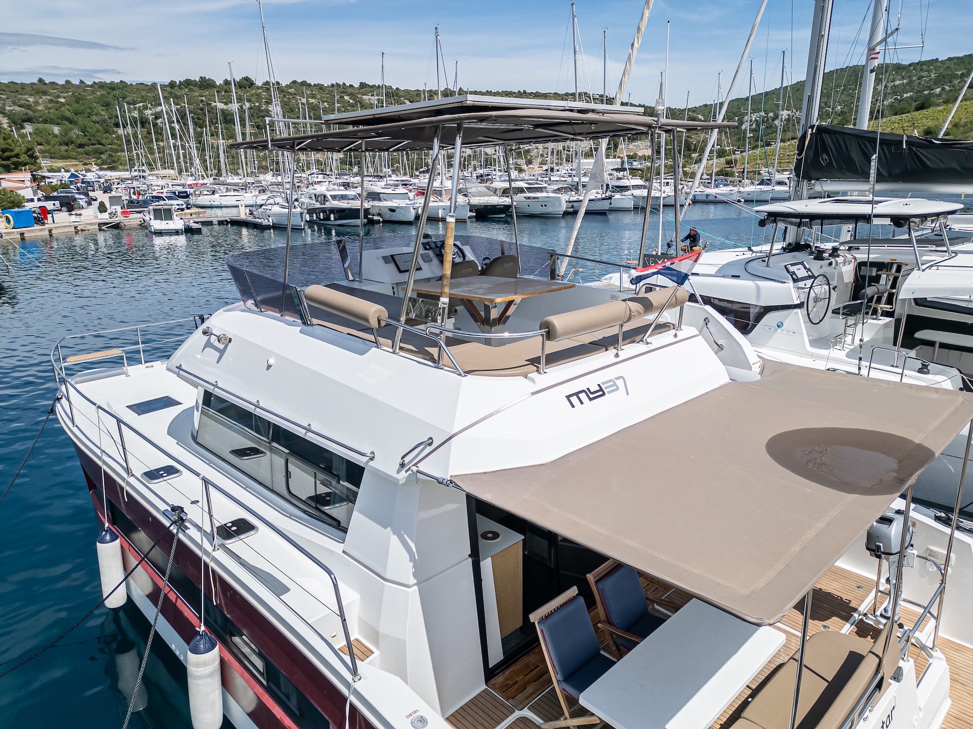 Fountaine Pajot MY 37 — photo 13
