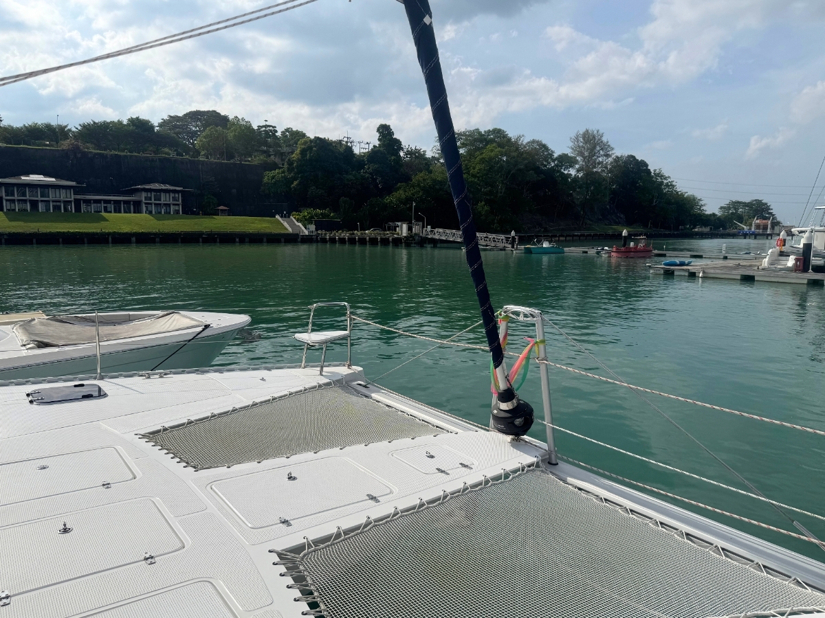 Island Spirit 410 — photo 4