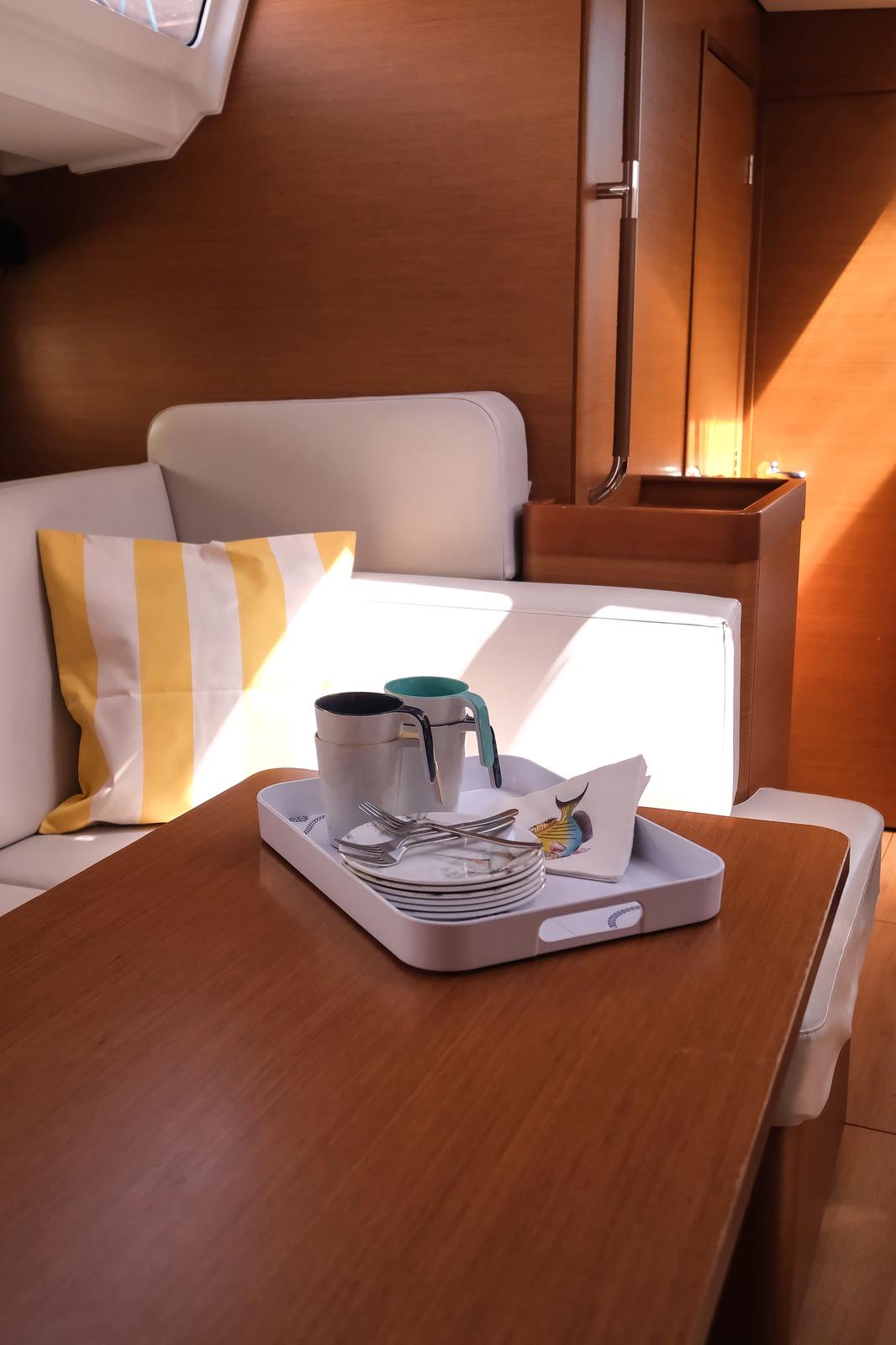 Sun Odyssey 440 - 4 cab. — photo 15
