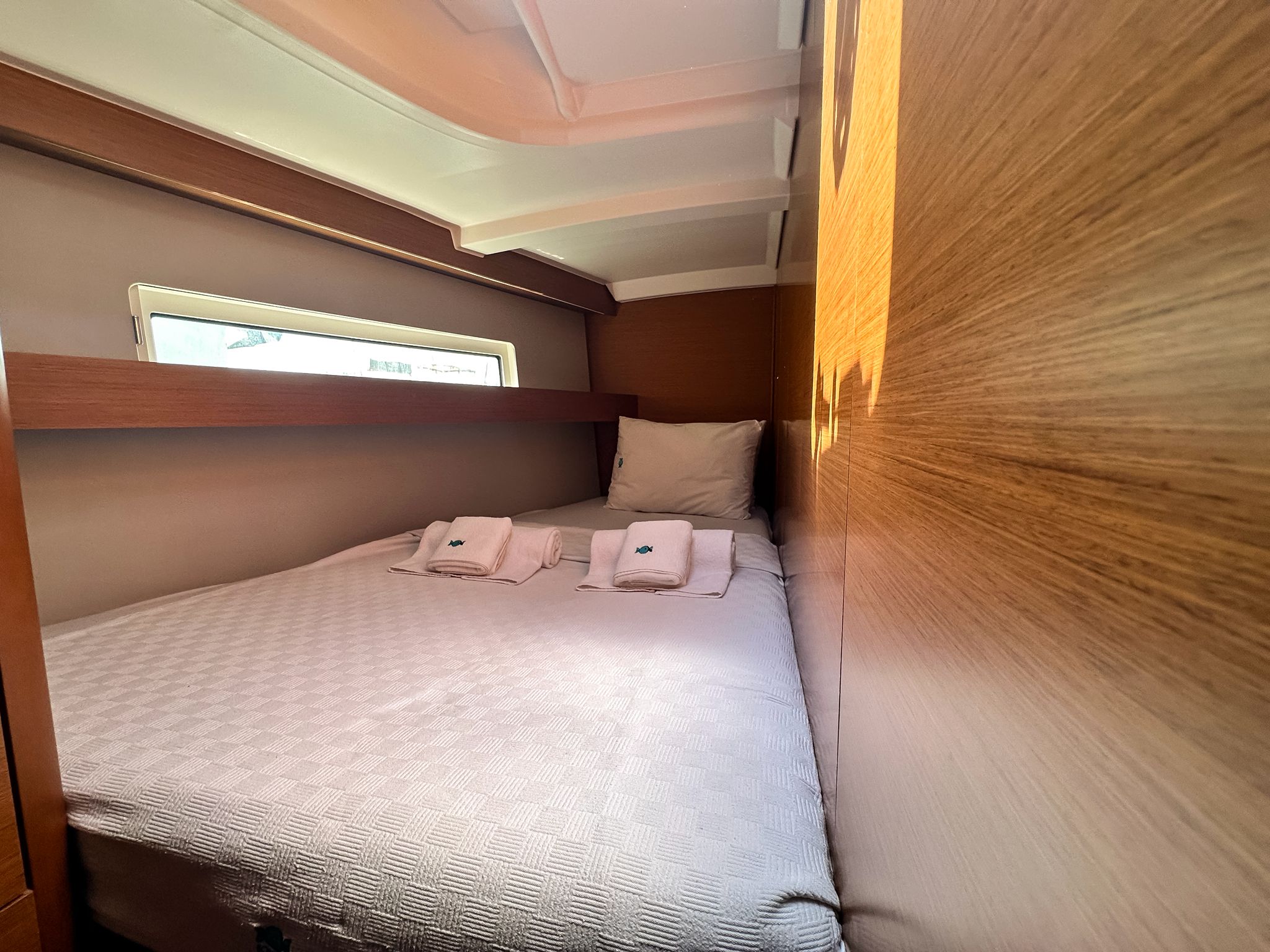 Sun Odyssey 440 - 4 cab. — photo 24