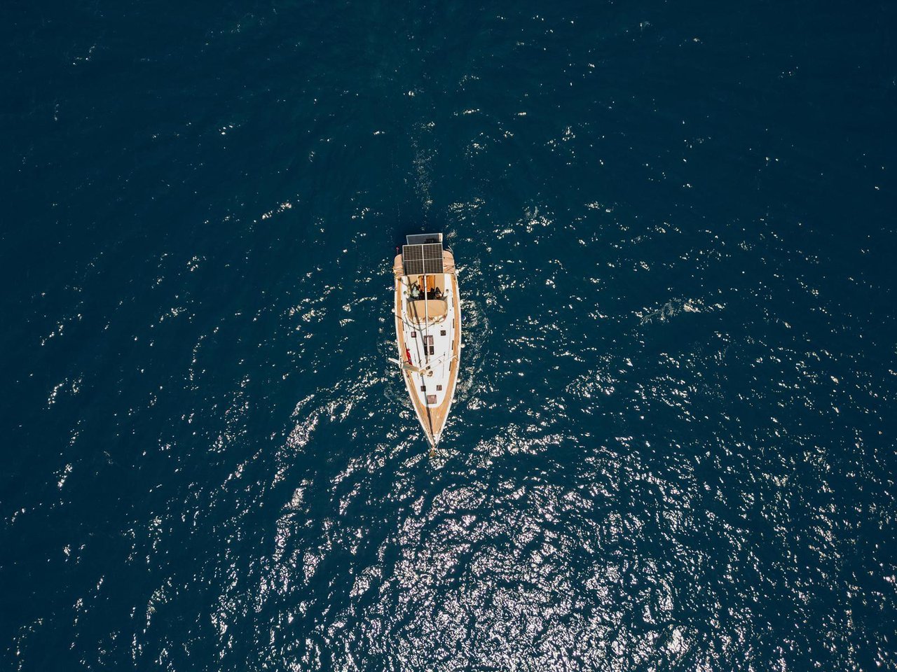 Bavaria Cruiser 40 — photo 9