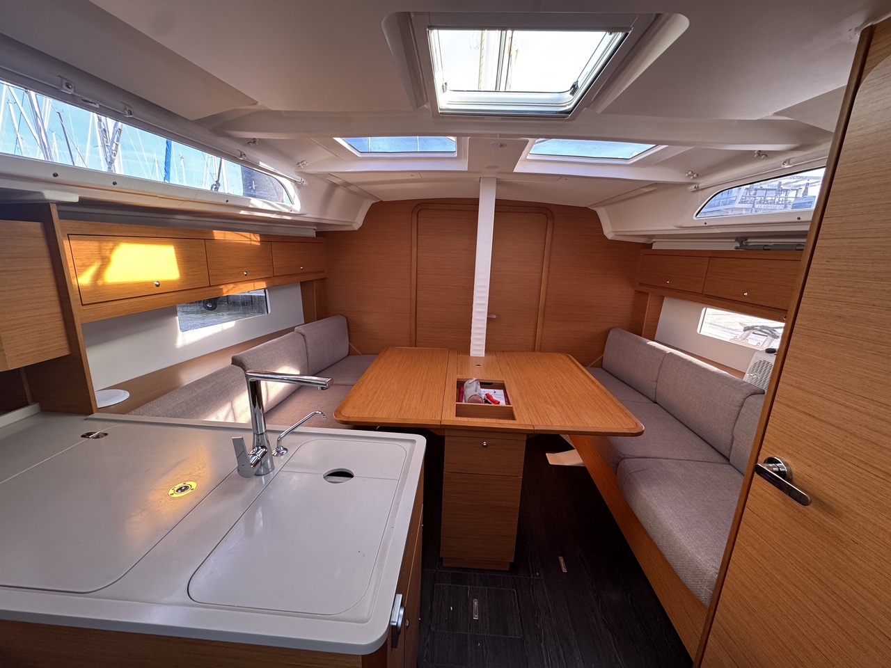 Dufour 37 - 3 cab. — photo 7