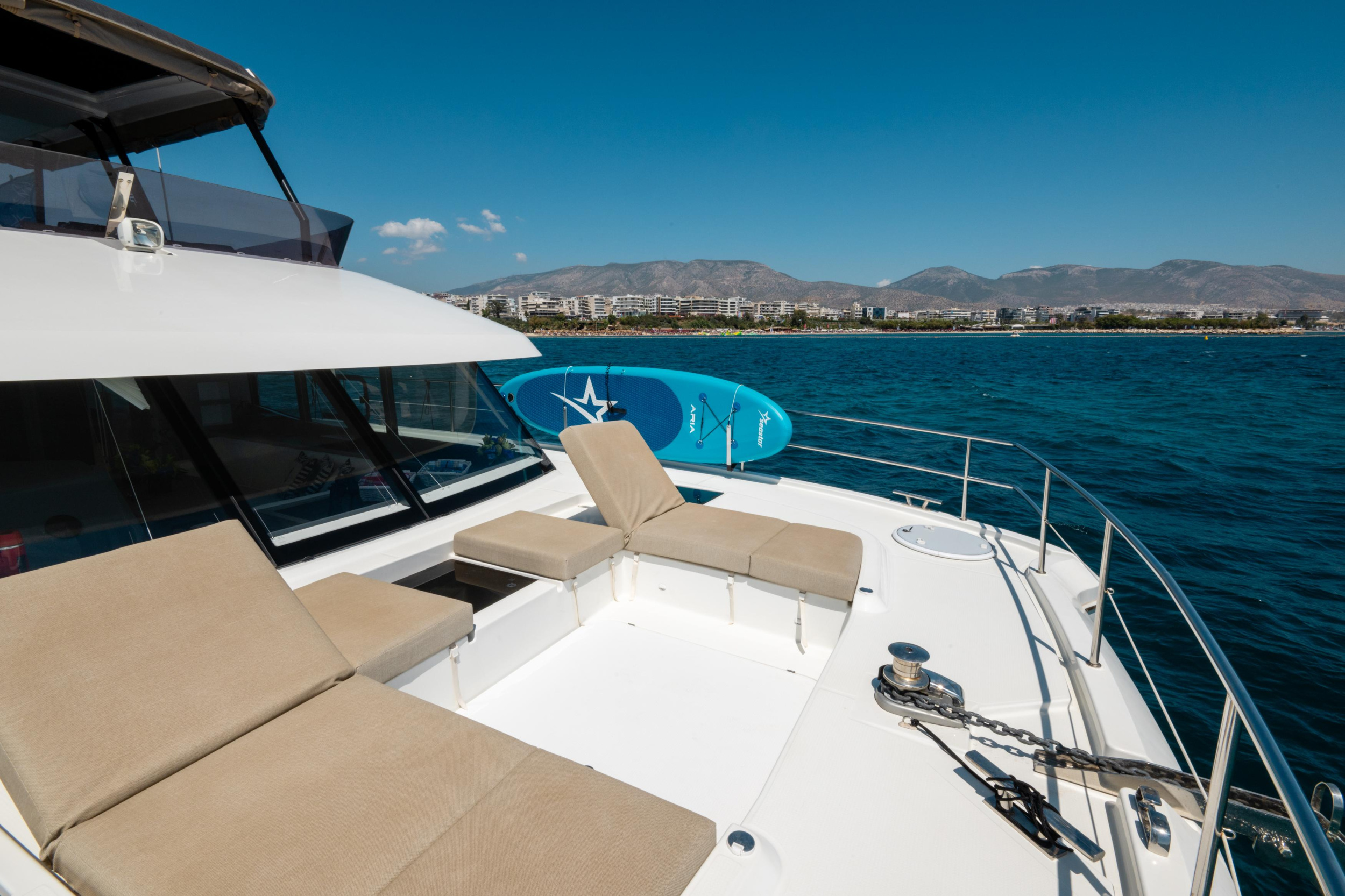 Fountaine Pajot MY6 — photo 8