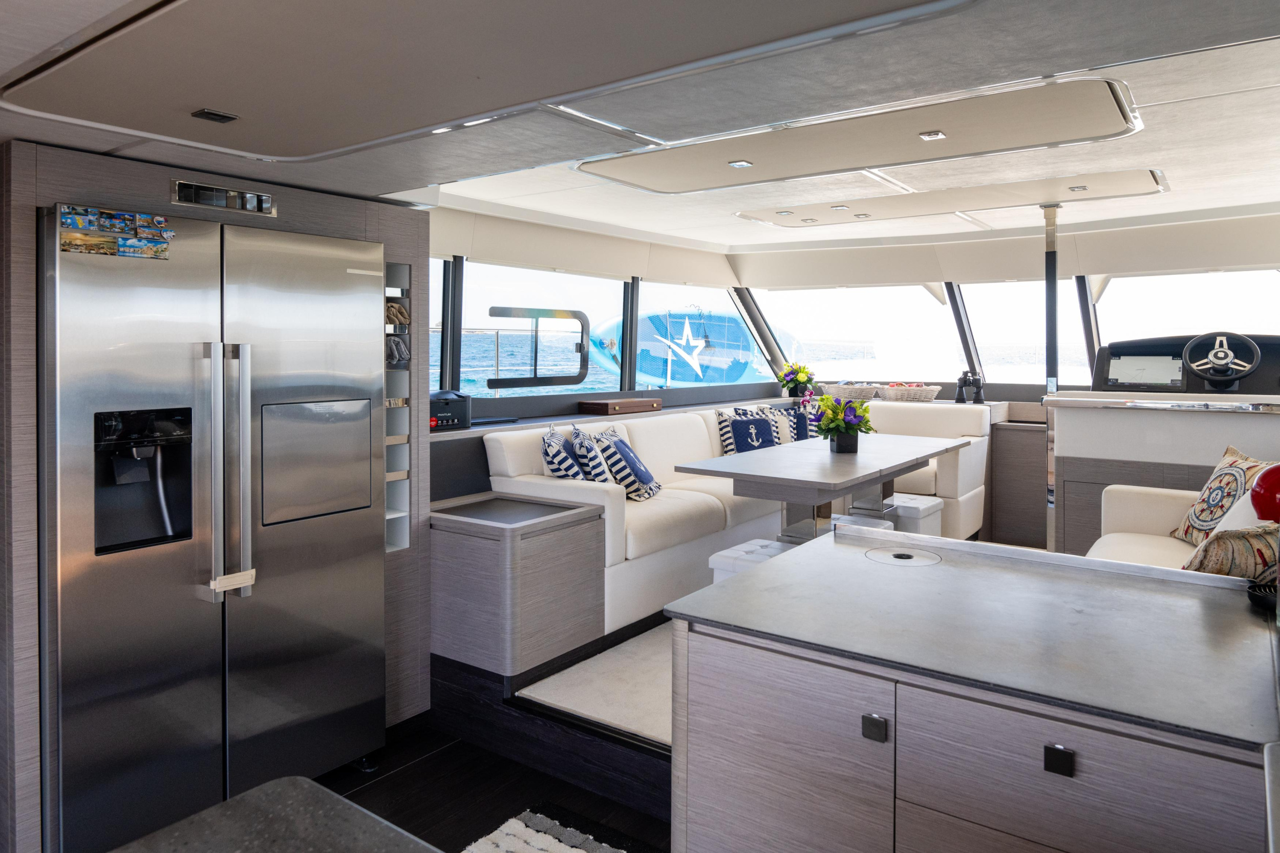 Fountaine Pajot MY6 — photo 12