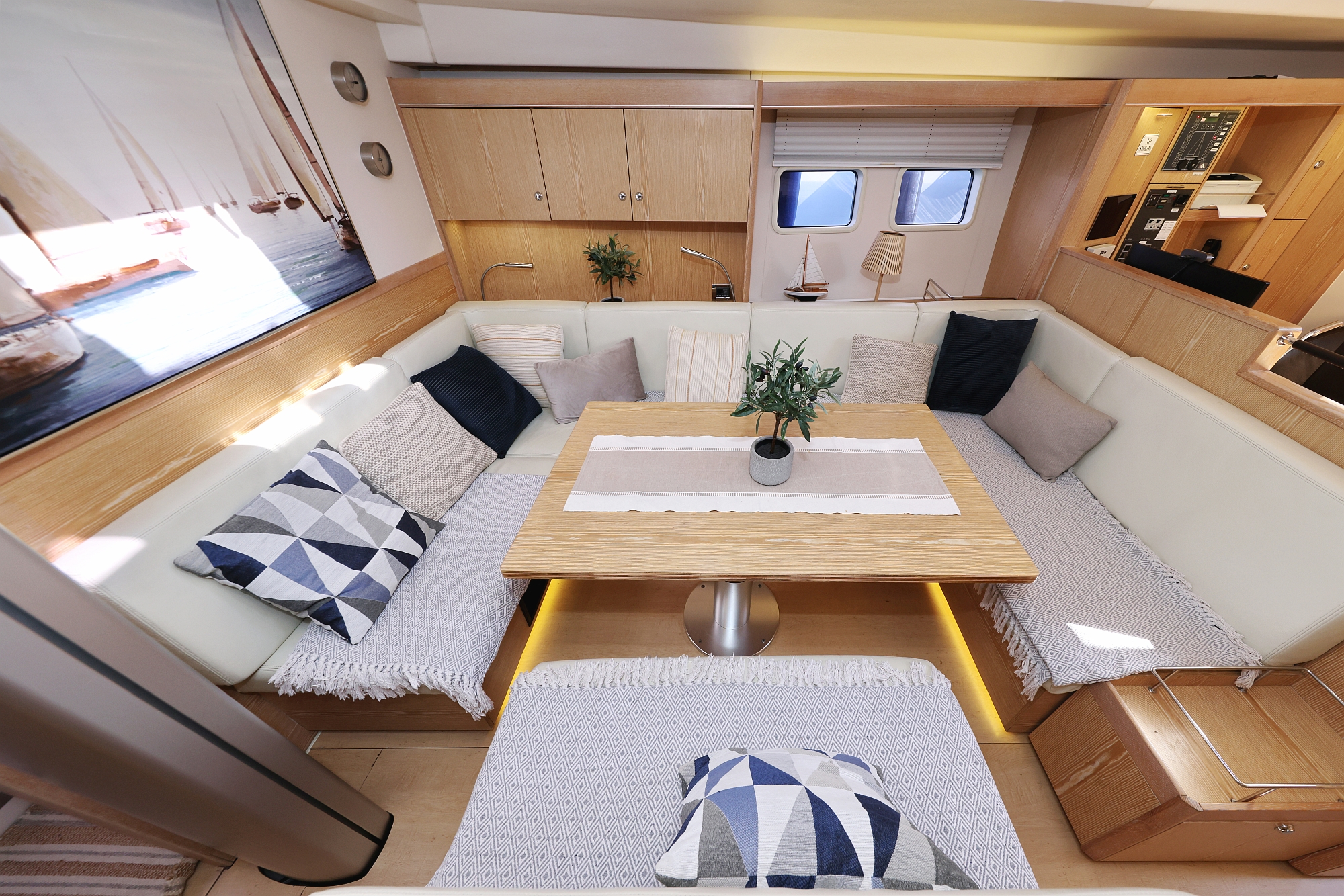 Hanse 575 - 5 + 1 cab. — photo 19
