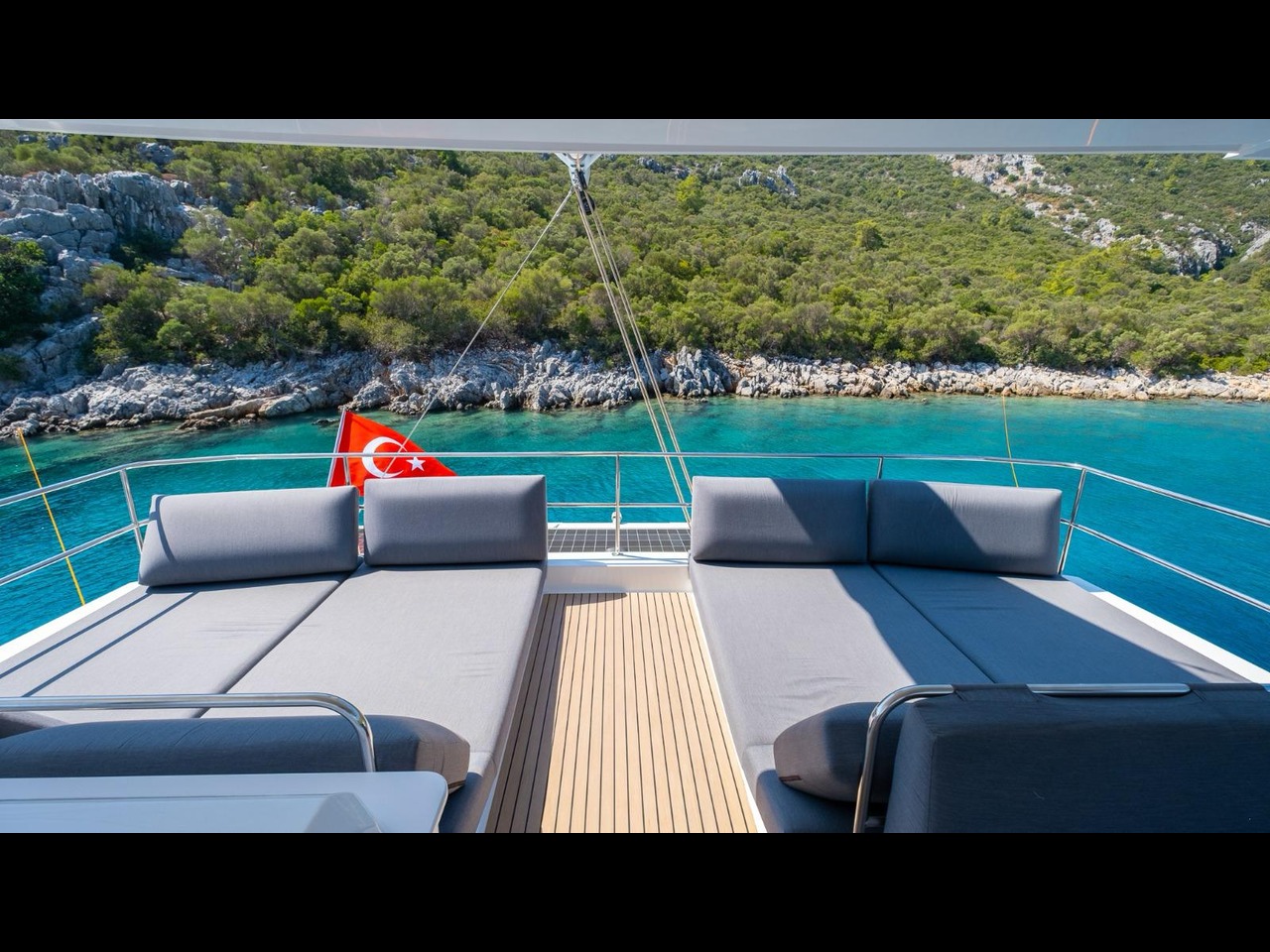 Fountaine Pajot Alegria 67 - 5 + 2 cab. — photo 9