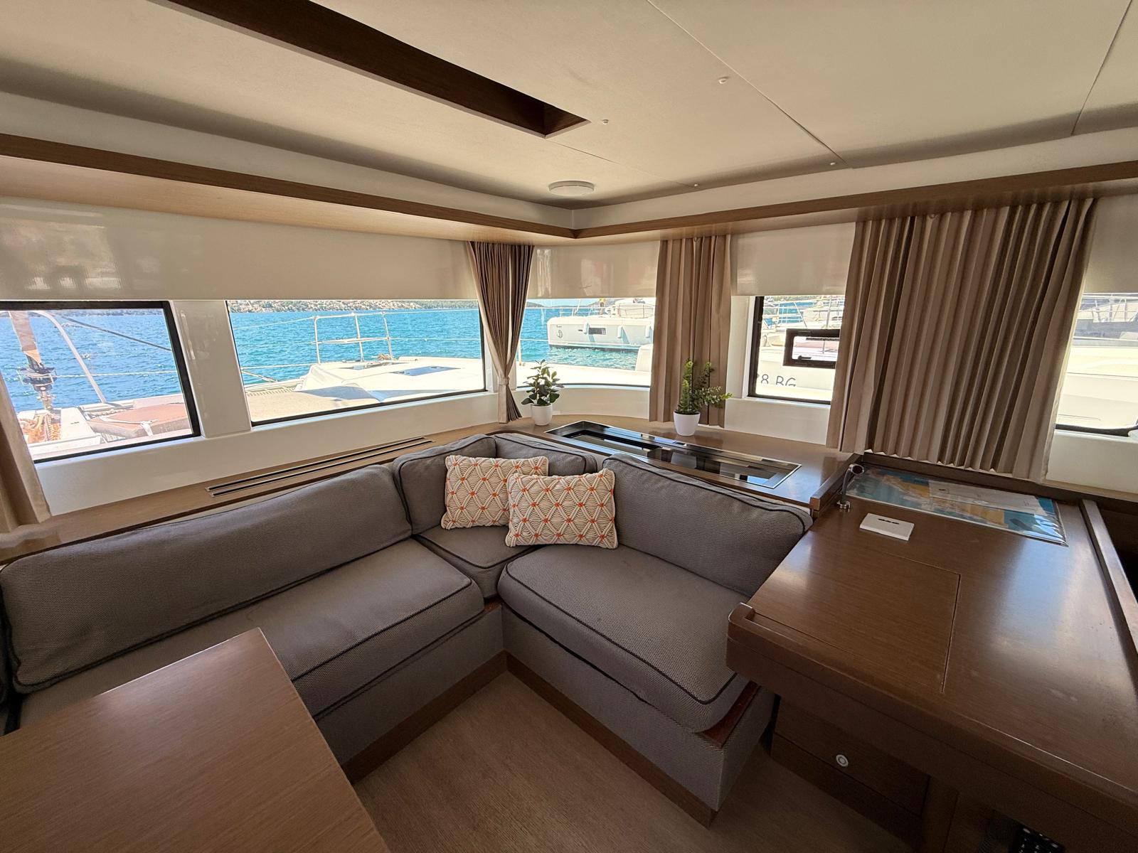 Lagoon 50 - 6 + 2 cab. — photo 14