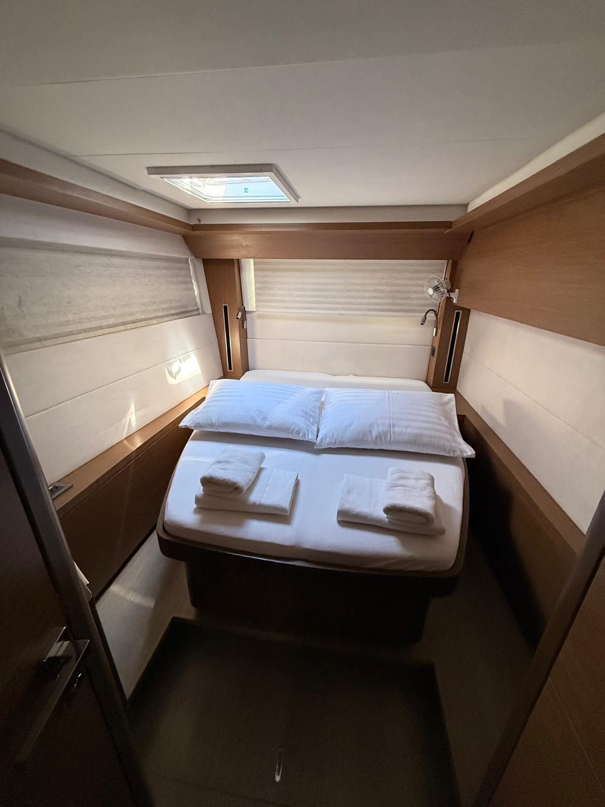 Lagoon 50 - 6 + 2 cab. — photo 2