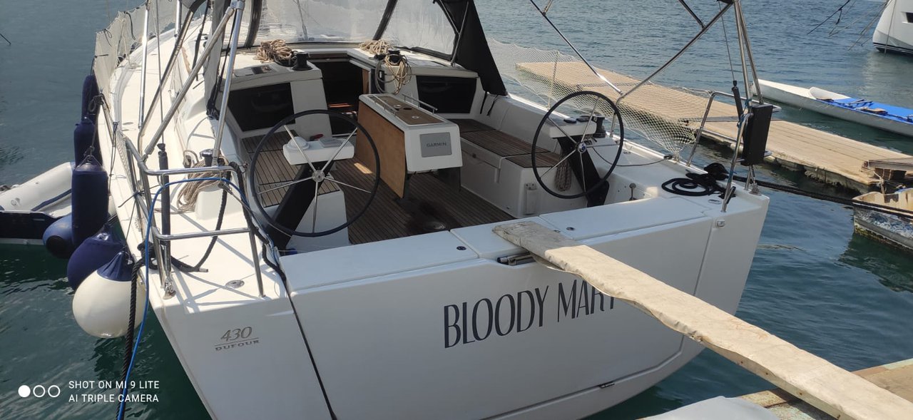 Dufour 430 - 3 cab. — photo 6