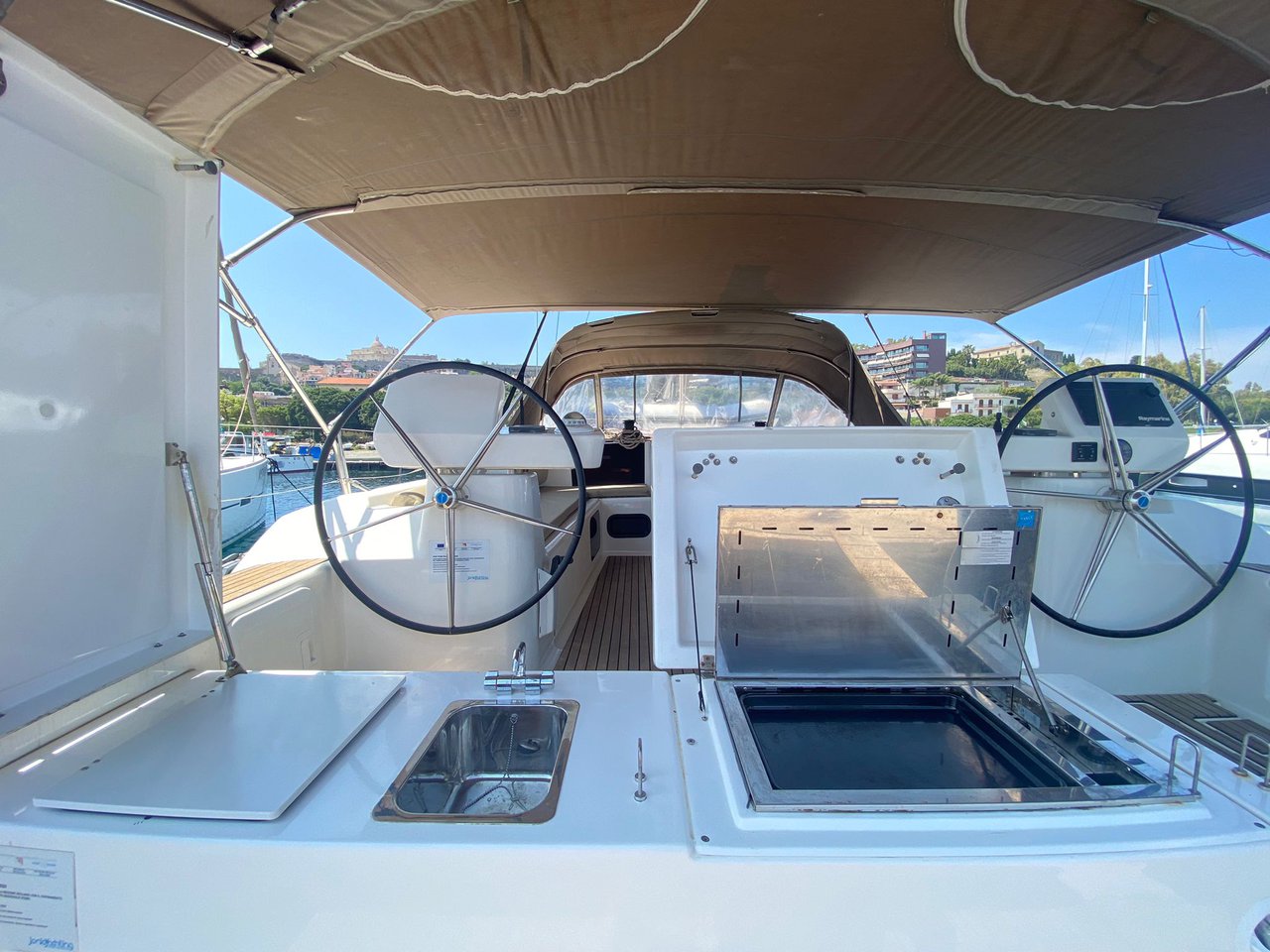 Dufour 520 GL — photo 4