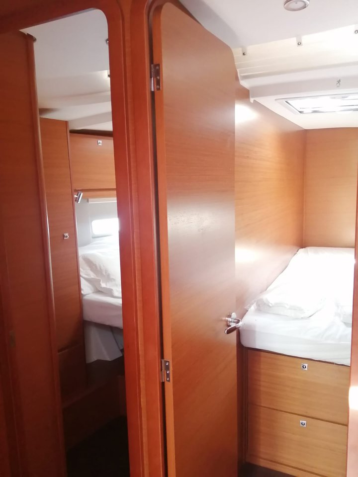 Dufour 520 GL — photo 10