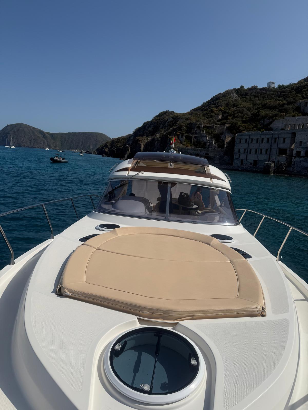 Mano Marine 35 HT — photo 5