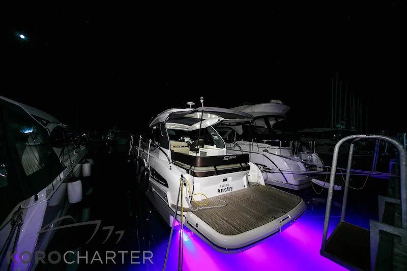 Bavaria 33 Sport HT — photo 12