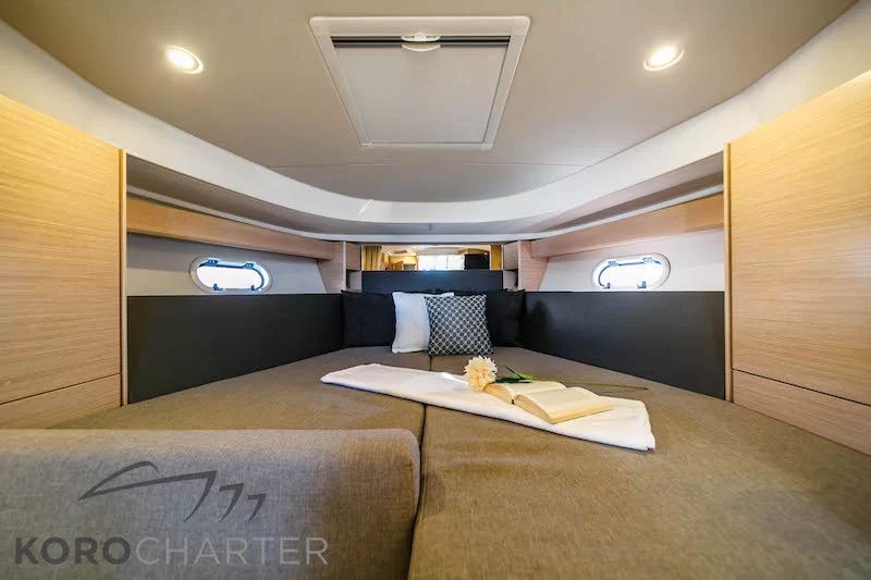 Bavaria 33 Sport HT — photo 20