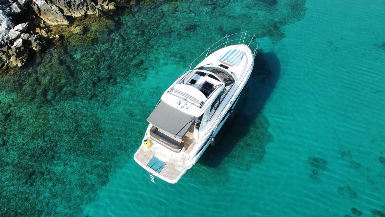 Bavaria 33 Sport HT — photo 6