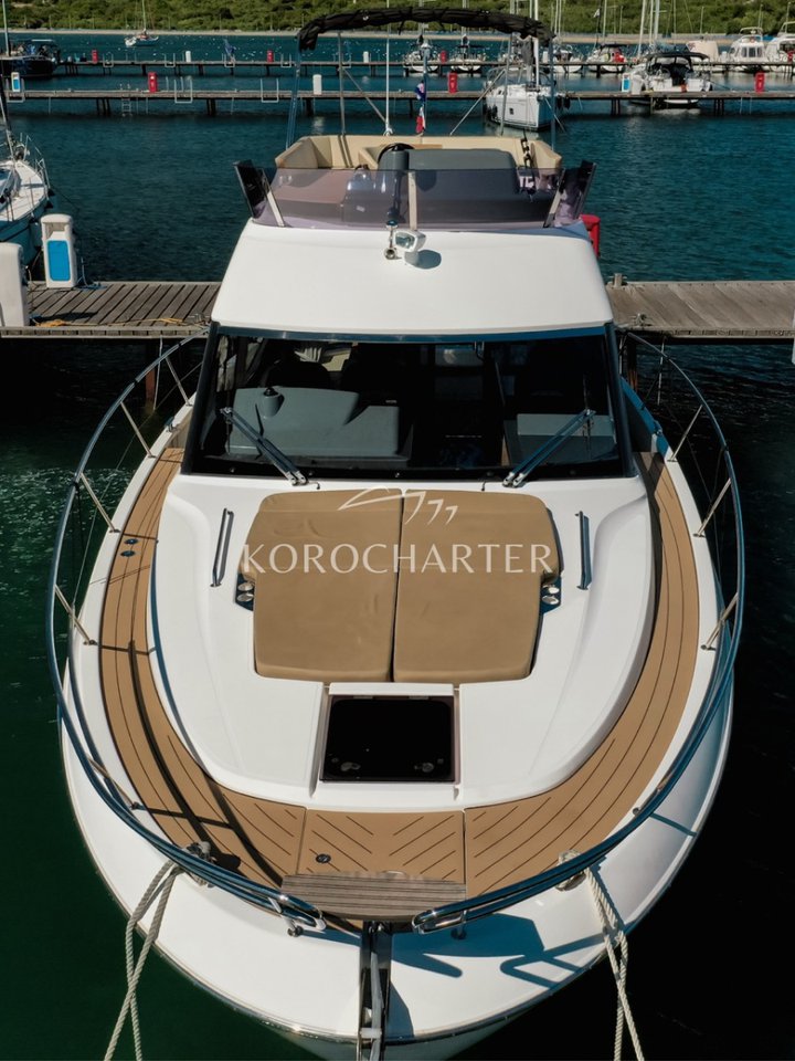 Bavaria R40 Fly — photo 5