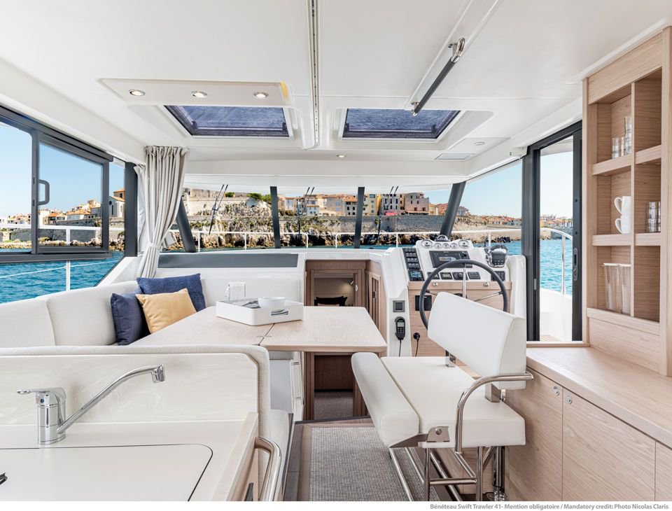 Swift Trawler 41 Fly — photo 9