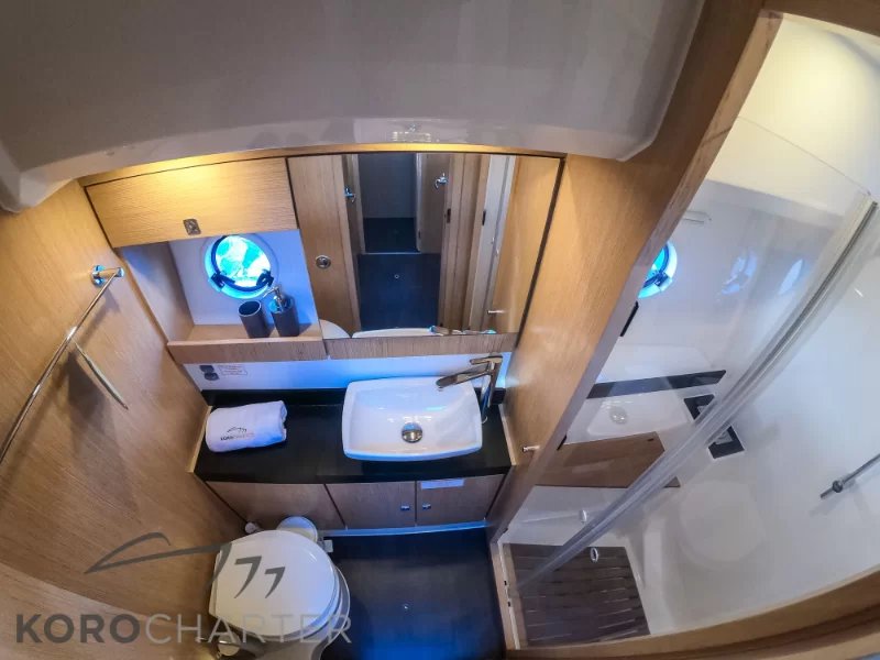 Bavaria Virtess 420 Fly — photo 26