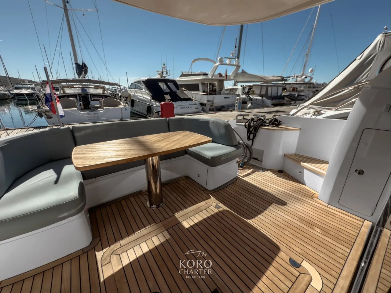 Princess 50 Flybridge - 3 + 1 cab. — photo 5