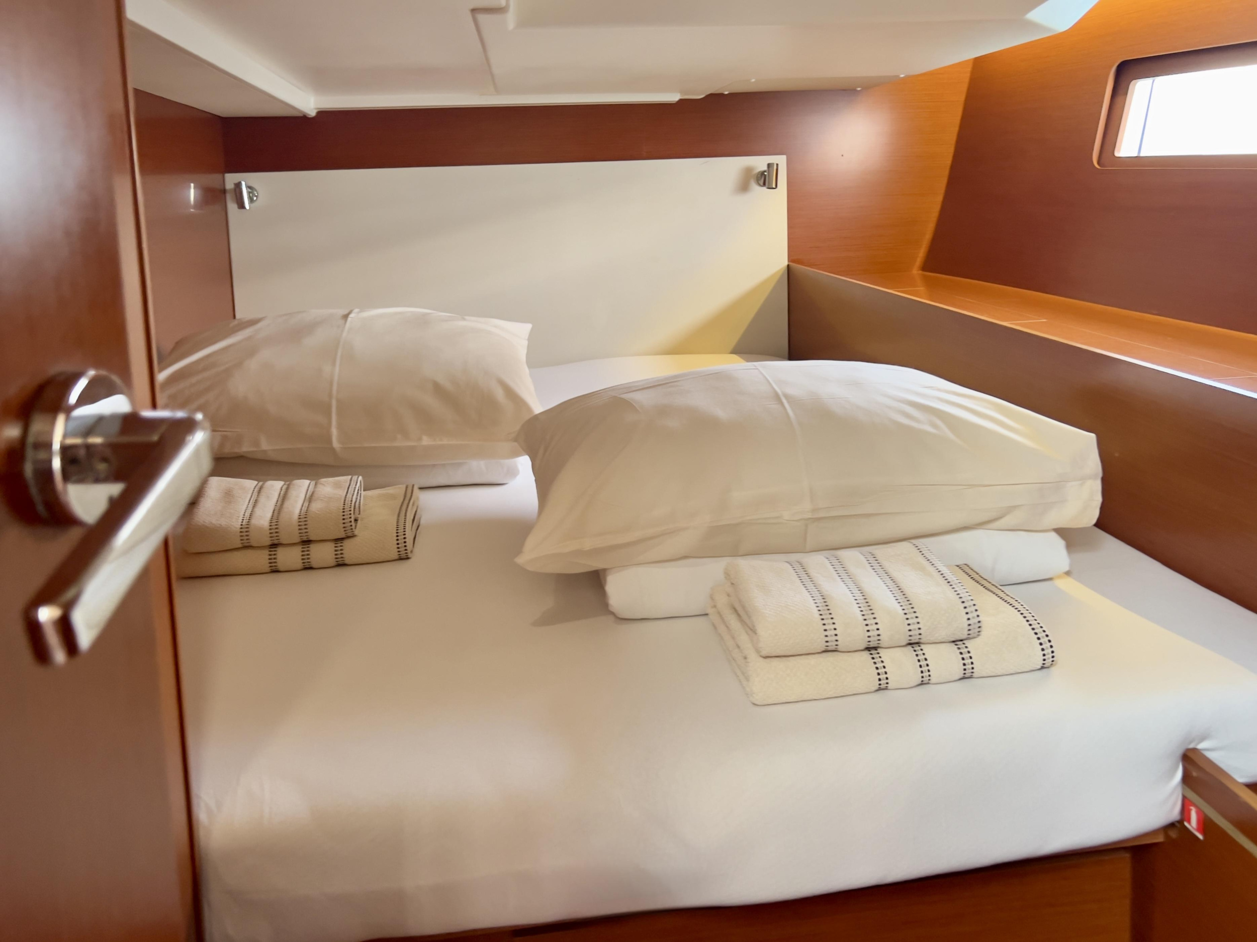 Oceanis 51.1 - 5 + 1 cab. — photo 15