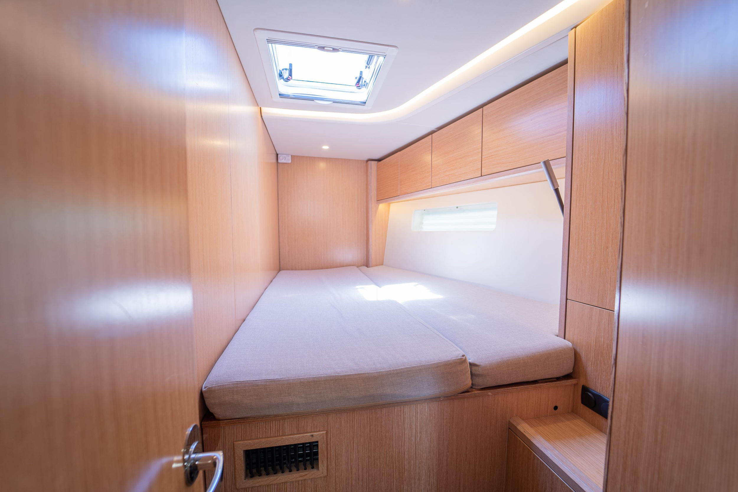 Bavaria C57 Holiday — photo 28
