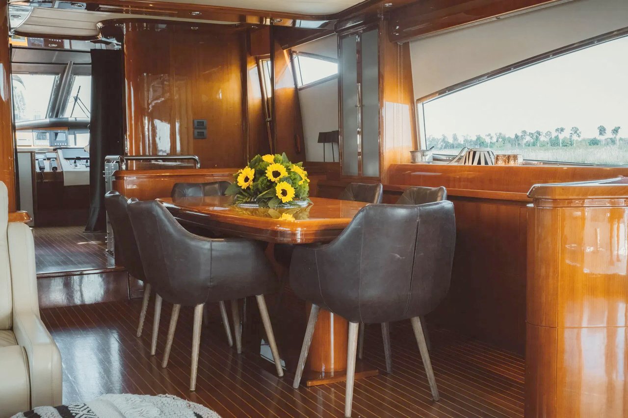 Astondoa 82 GLX - 4 + 2 cab. — photo 11