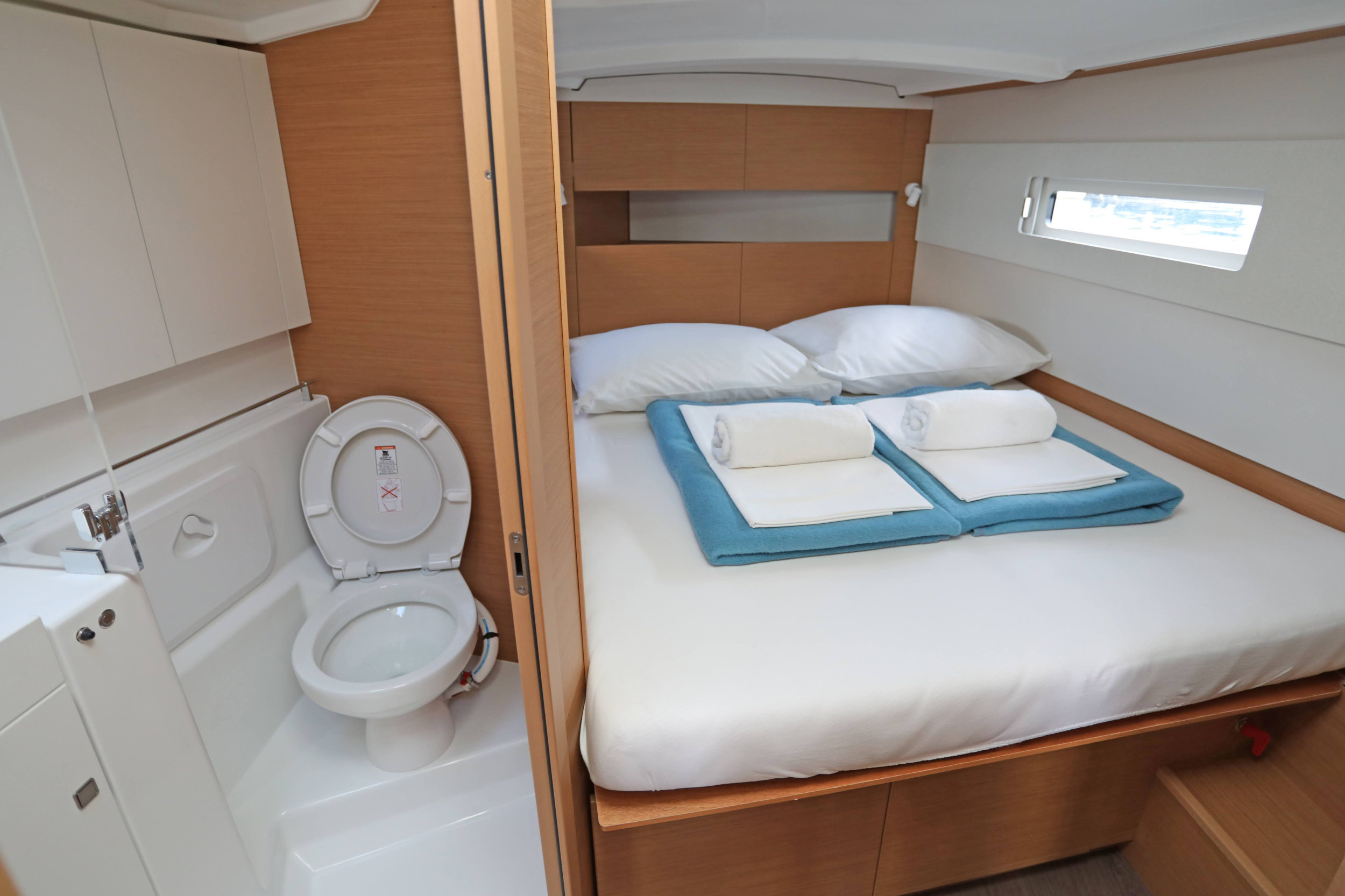 Sun Odyssey 415 — photo 8