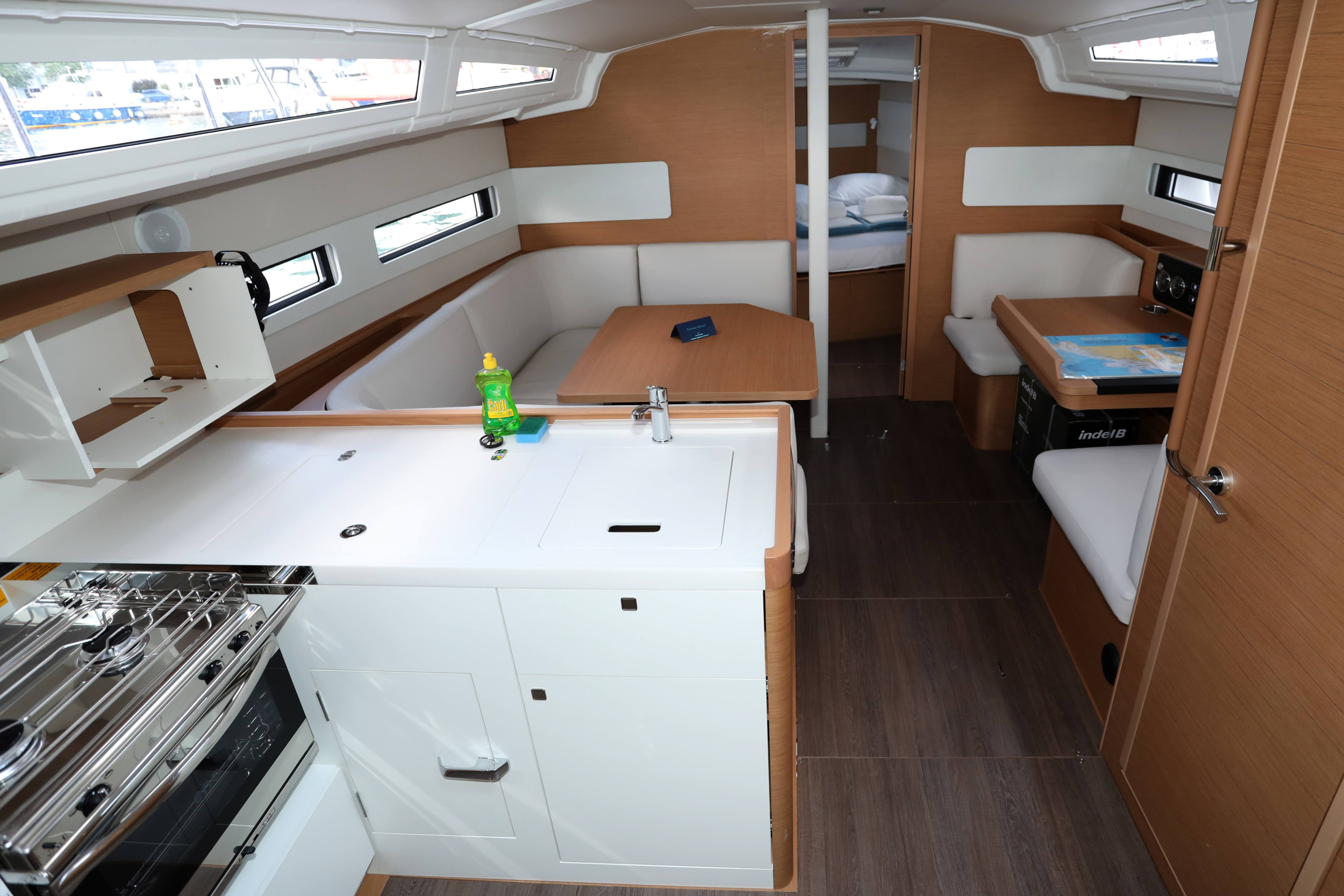 Sun Odyssey 415 — photo 13
