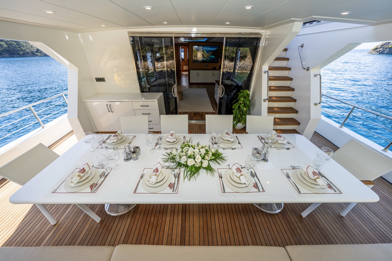 Lila Trawler — photo 14