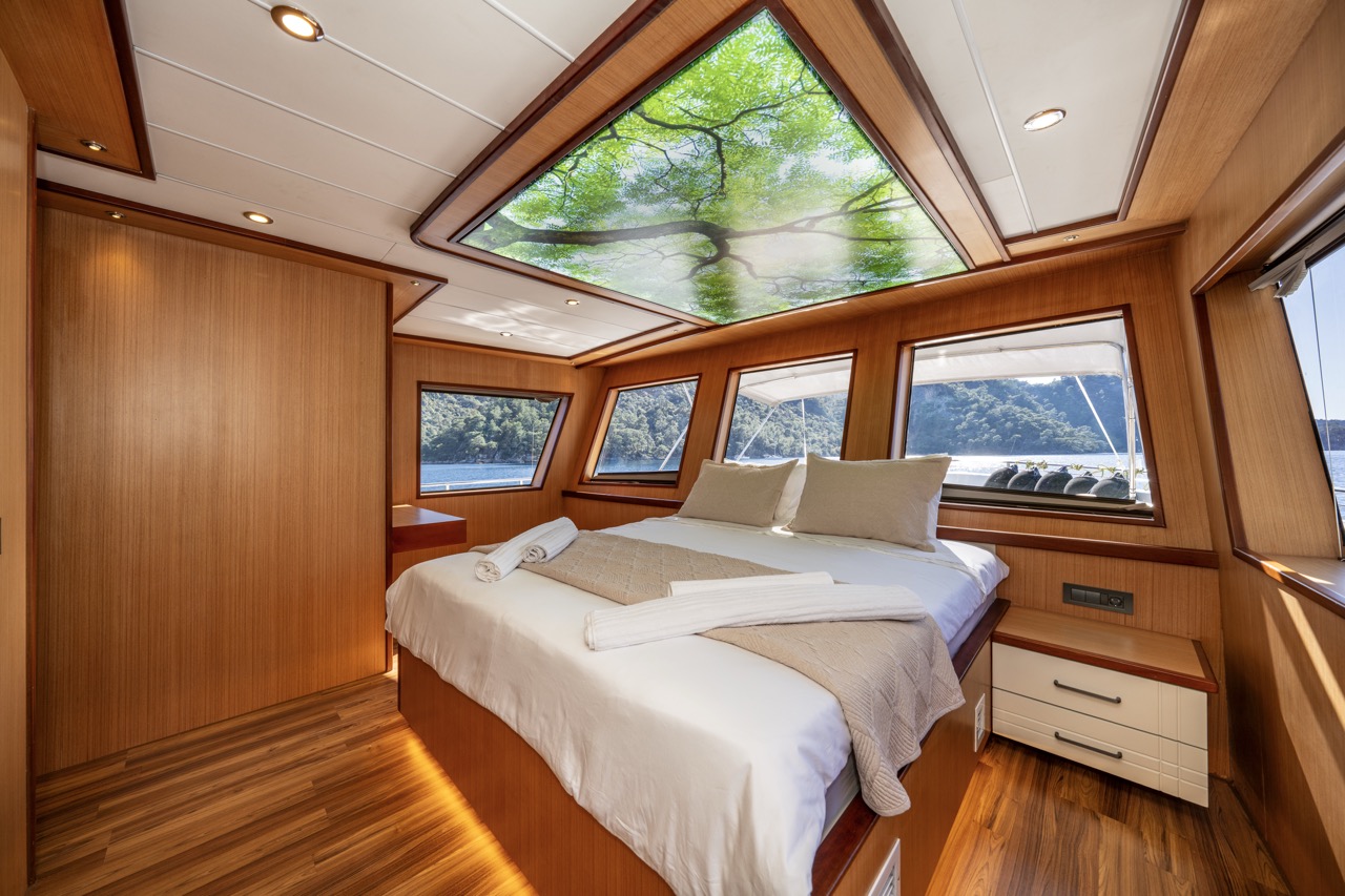 Lila Trawler — photo 18