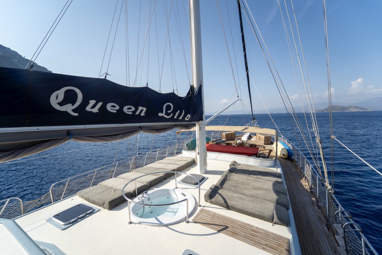 Queen Lila — photo 7