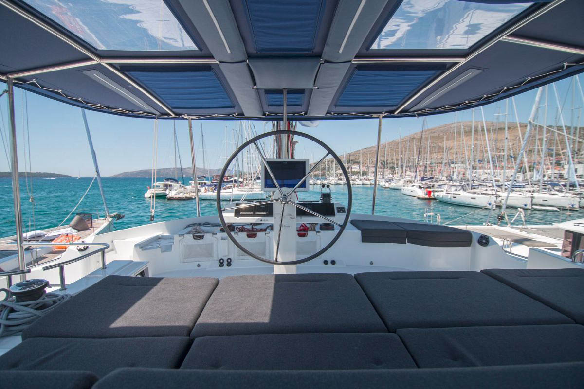 Lagoon 52 F - 5 + 2 cab. — photo 4