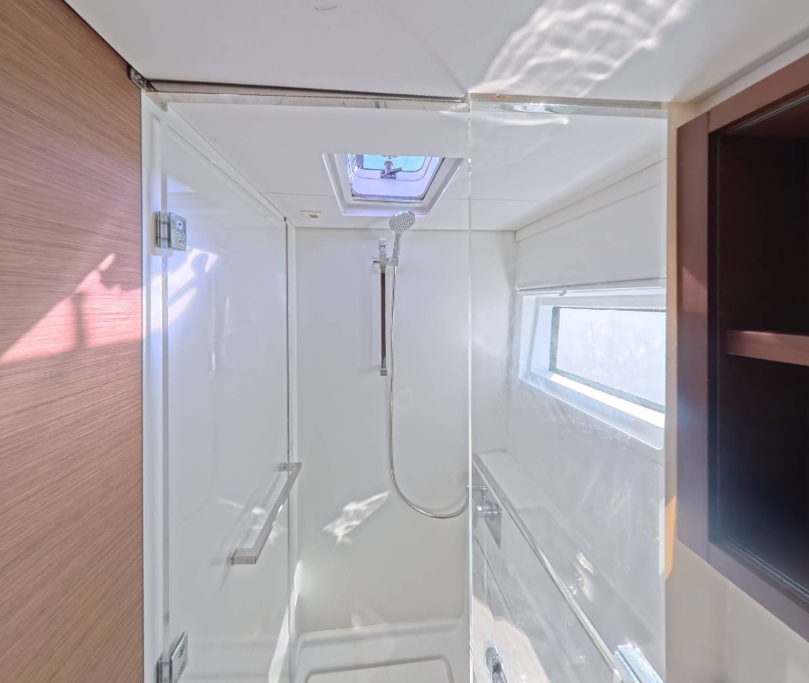 Lagoon 46 - 4 cab. — photo 9