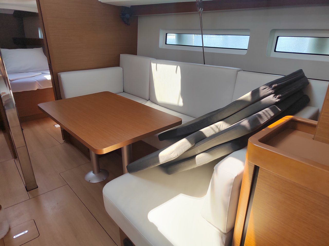 Sun Odyssey 440 - 4 cab. — photo 13