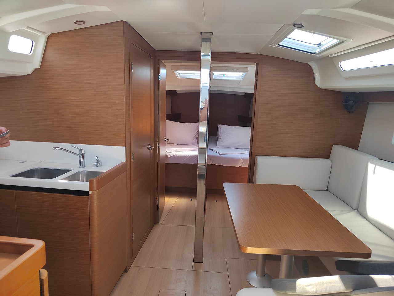 Sun Odyssey 440 - 4 cab. — photo 14