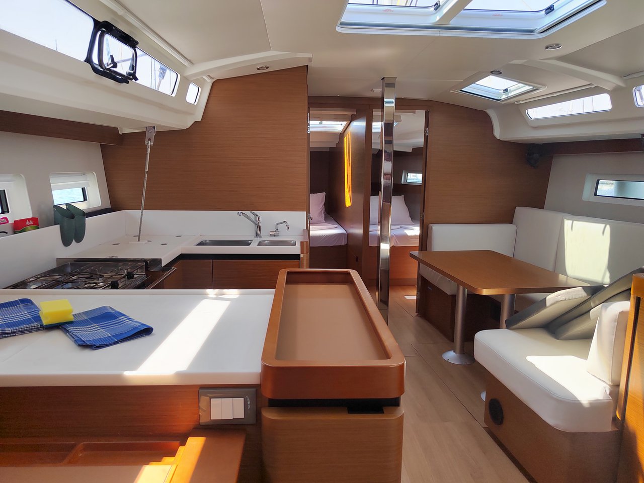 Sun Odyssey 440 - 4 cab. — photo 15
