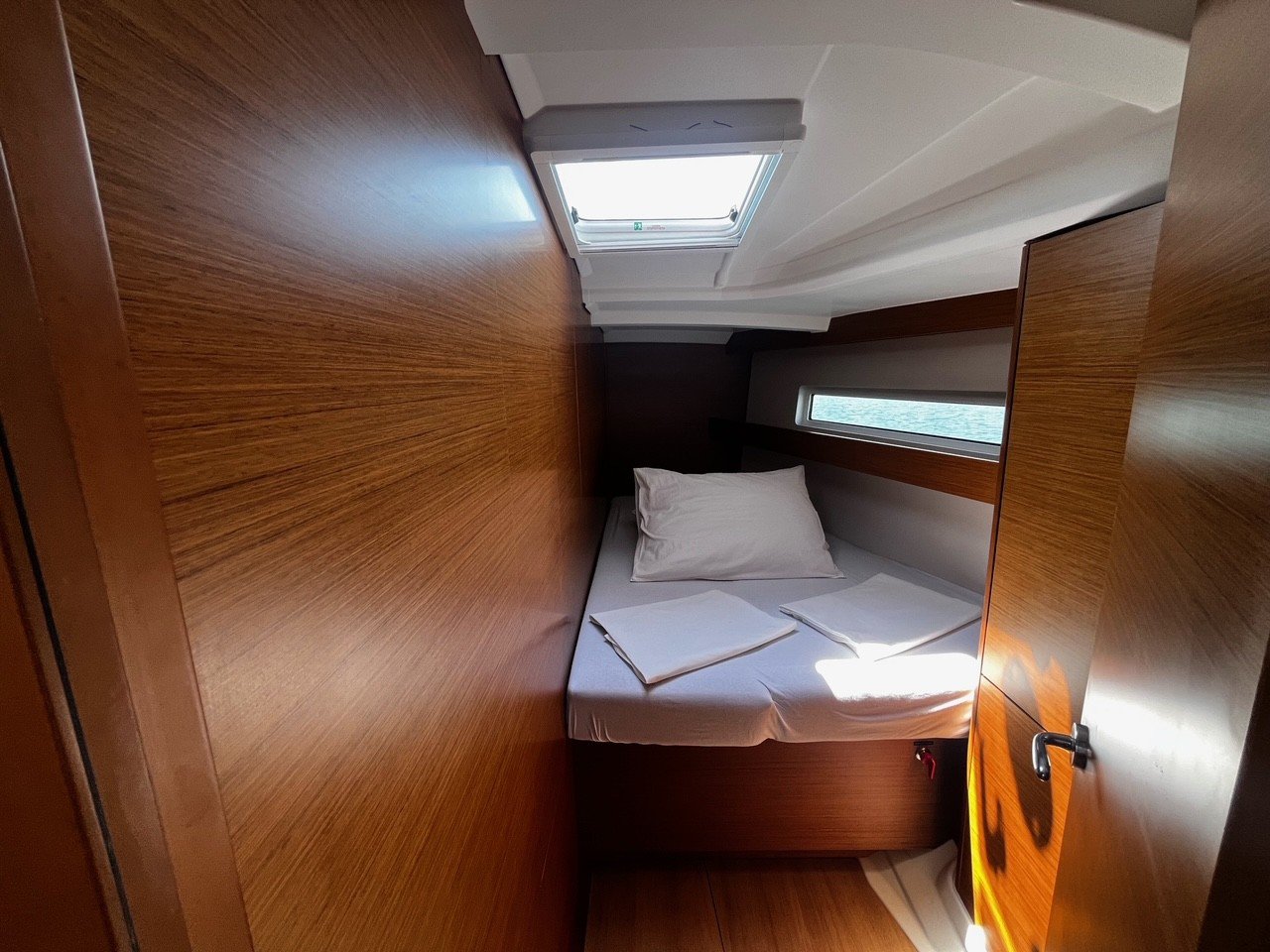 Sun Odyssey 440 - 4 cab. — photo 17