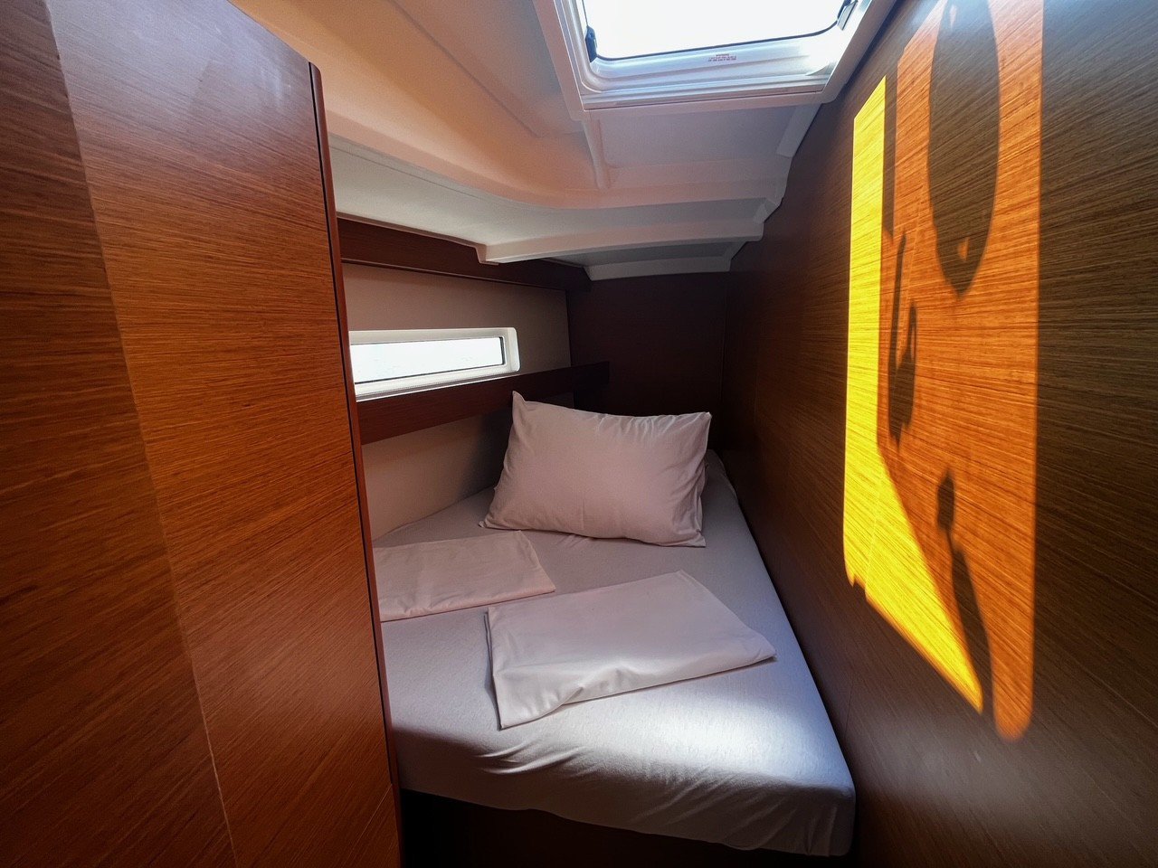 Sun Odyssey 440 - 4 cab. — photo 18
